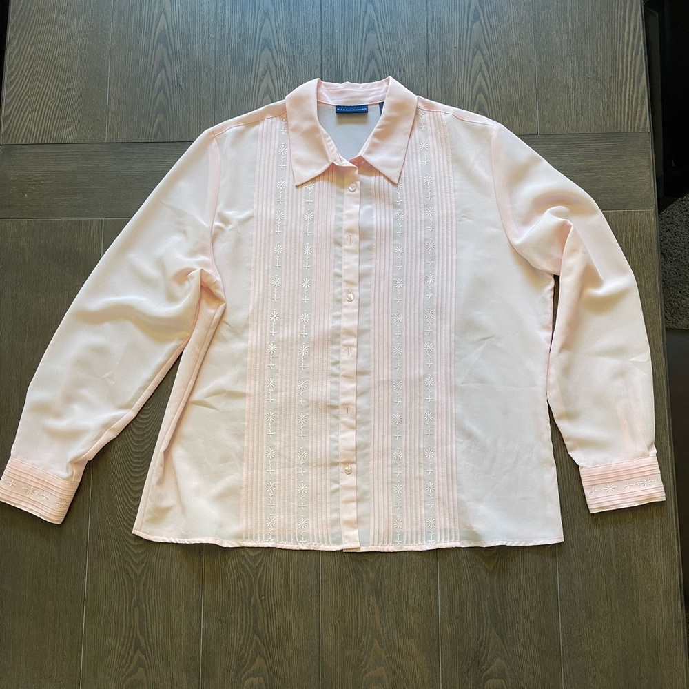 Karen Scott Woman’s Pink Button Up Blouse.  Size XL